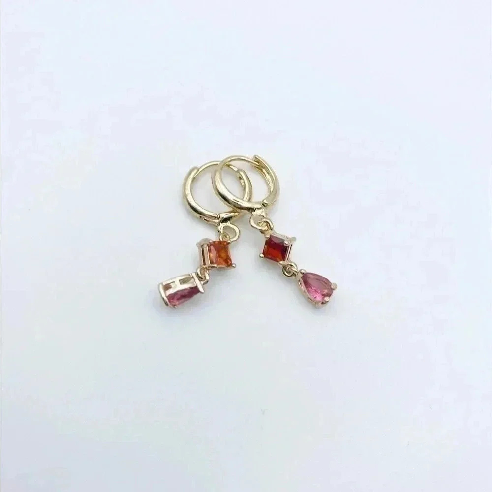 Huggie HOOPS Petit drop earrings